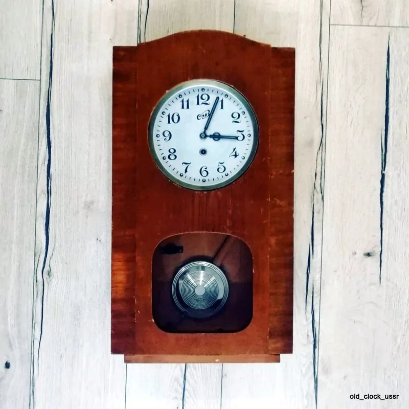 vintage clock ussr