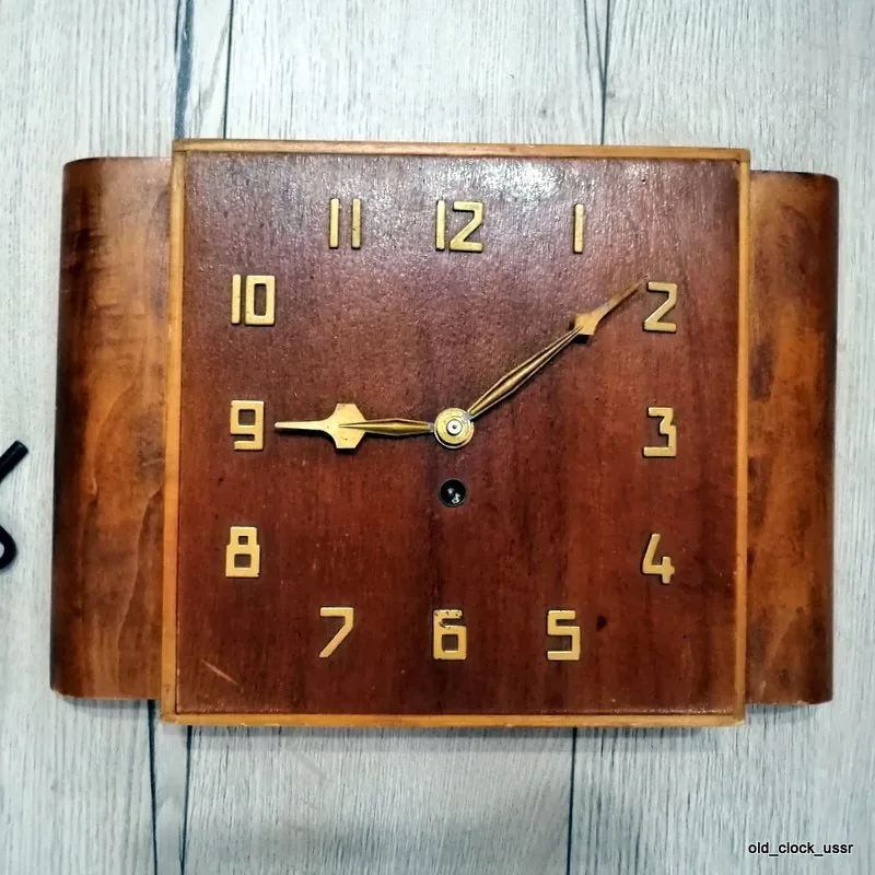 vintage clock ussr