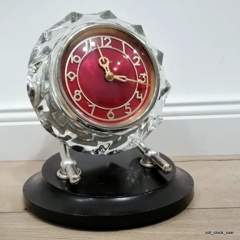 vintage clock ussr
