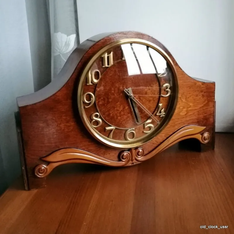 vintage clock ussr
