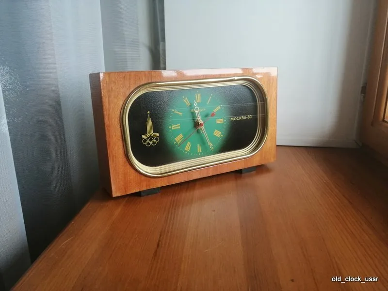 vintage clock ussr