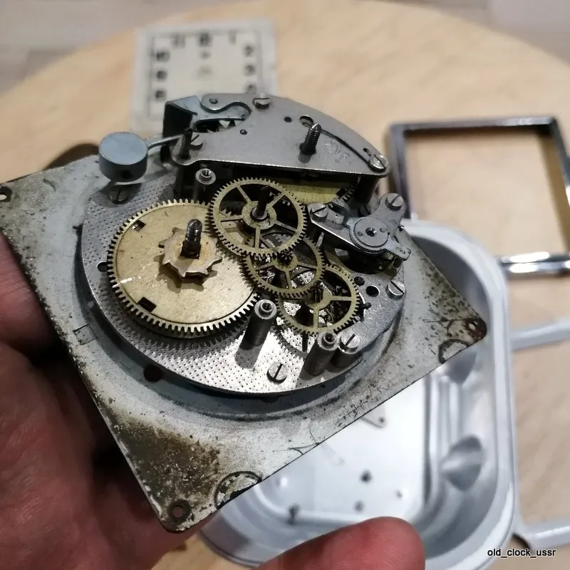 clock's caliber
