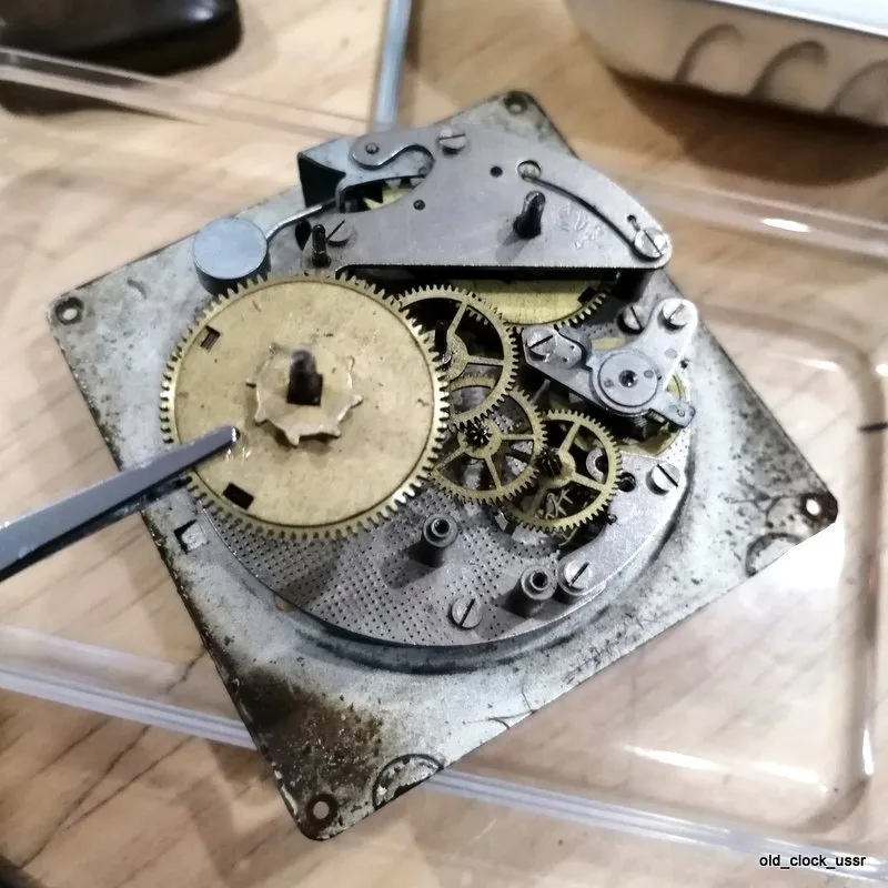 clock's caliber