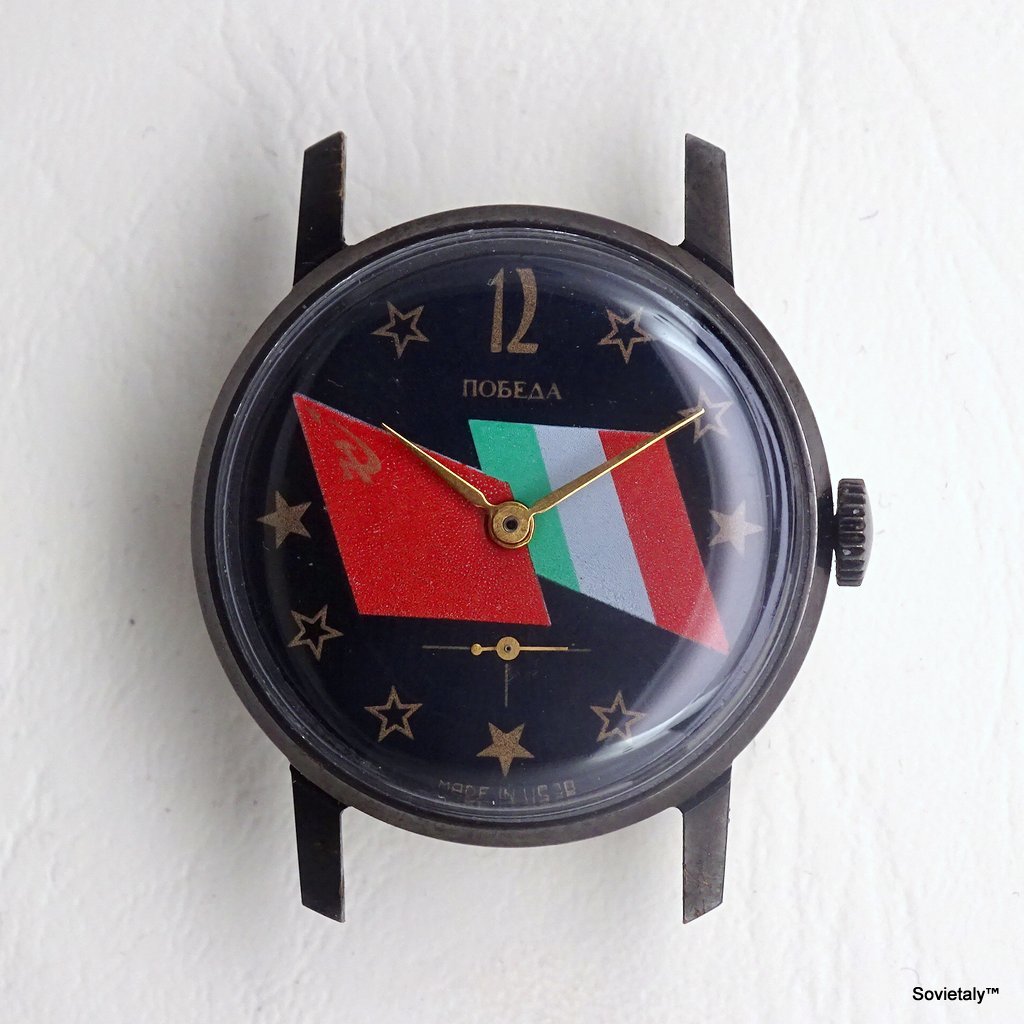 Orologio Zim Пoбeдa con bandiere Italia e URSS - Quadrante decorato con bandiere e simboli