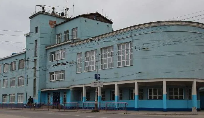 Edificio del Murmansk Marine College, Murmansk, Russia. Fonte: kolledzh-mesyatseva-murmansk.