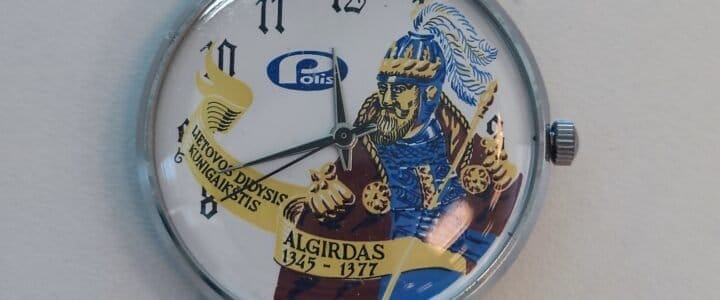Commemorative Luch Watch: History, Features, and Technical Details orologio-luch-commemorativo-algirdas-quadrante-decorato-collezione-storica