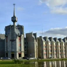 Fabbrica di orologi Raketa a San Pietroburgo – Raketa watch factory building in Saint Petersburg