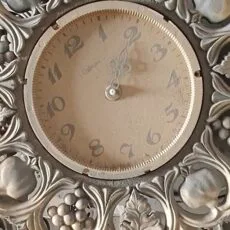 Orologio decorativo Sevani con polvere